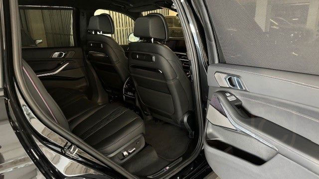 BMW X7 M60i Carbon 04/2024 Liste Preis 157000€