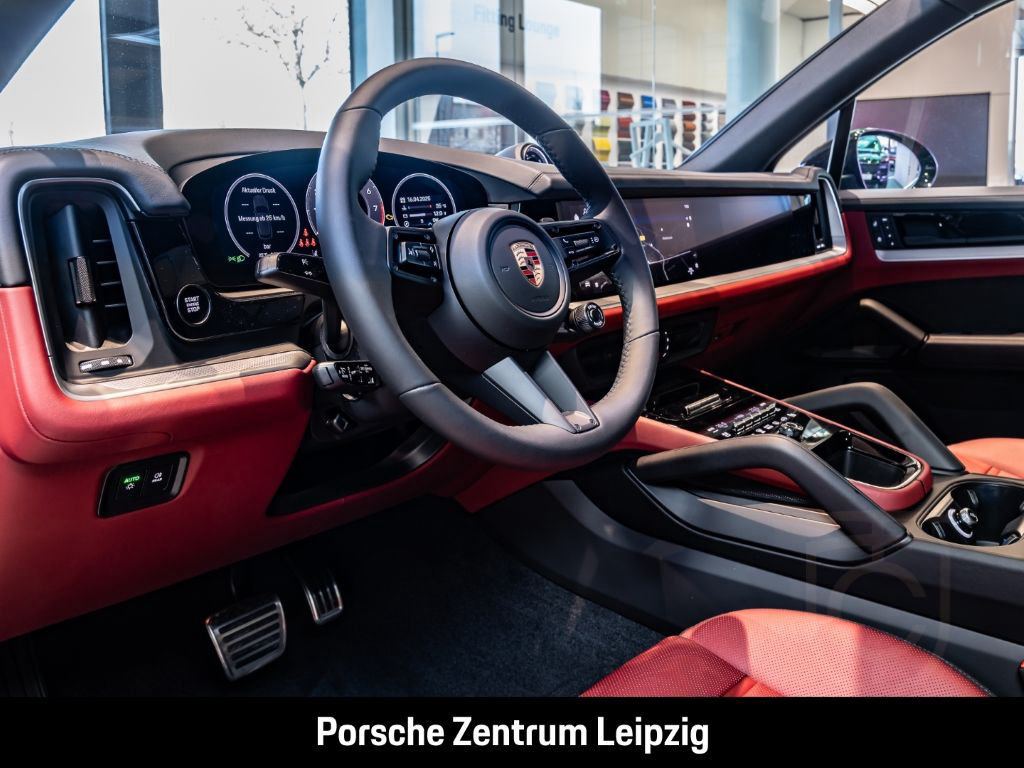 Porsche Cayenne S HD-Matrix InnoDrive PDCC InnoDrive HUD