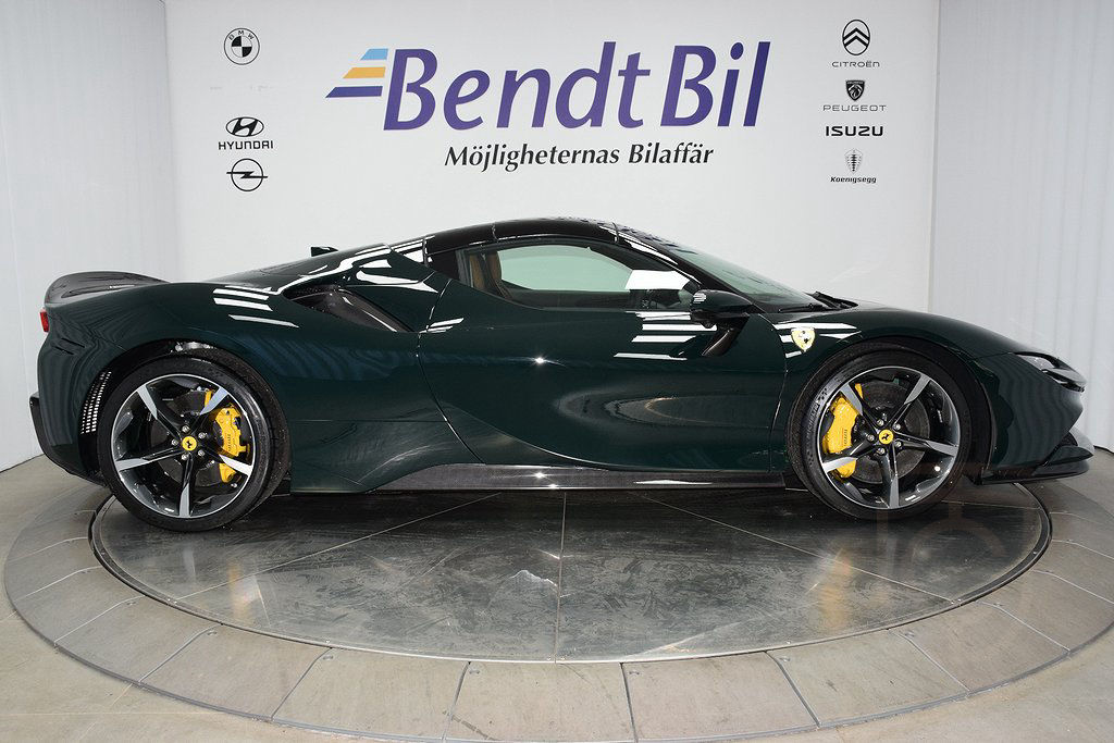 Ferrari SF90 Spider 4.0 V8 DCT 735kW 2024