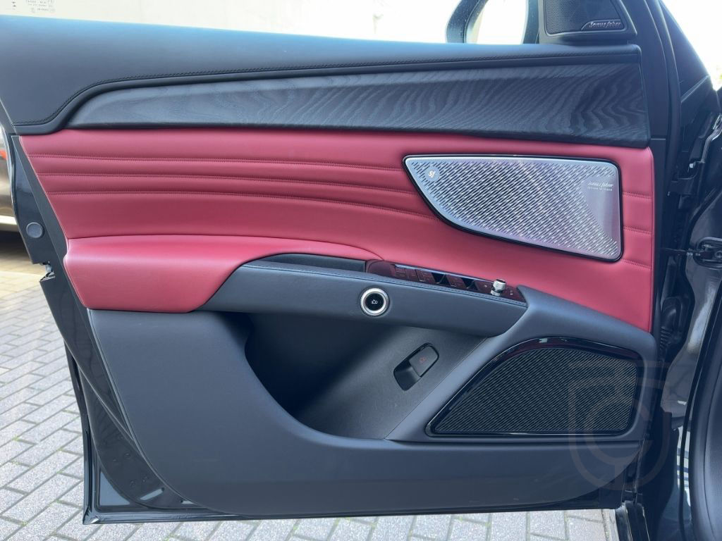 Maserati Grecale Modena 2.0 HYBRID/MHEV AWD 330PS MY23