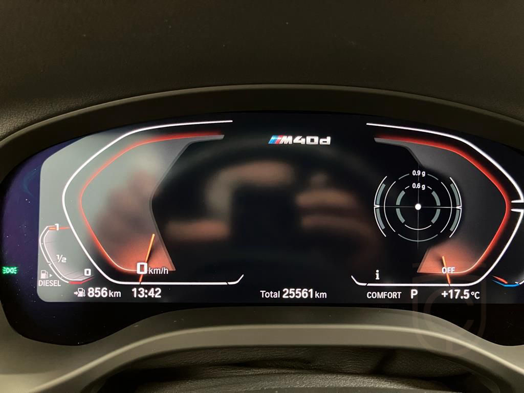 BMW X3 M40d AHK+Pano+HUD+Innovation+H/K+Driv.Ass.