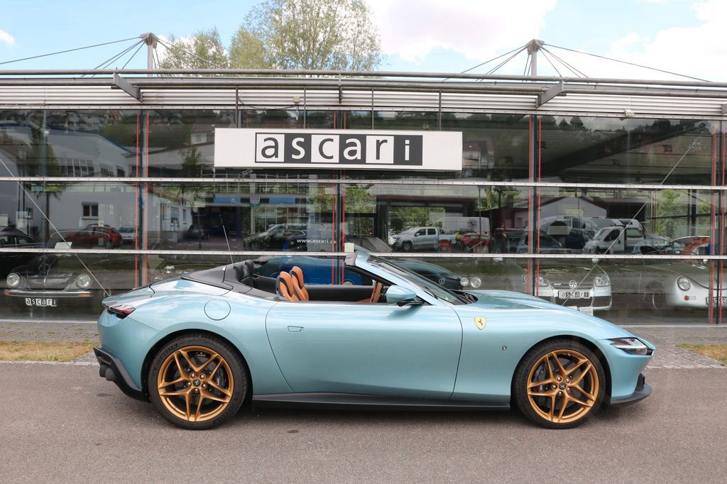 Ferrari Roma Spider