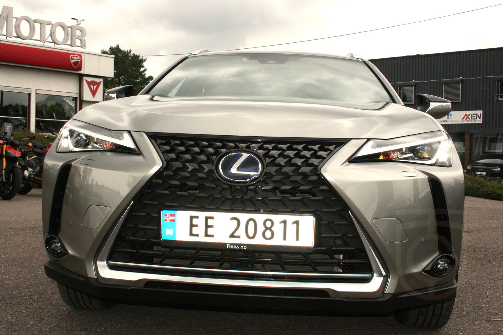 Lexus UX