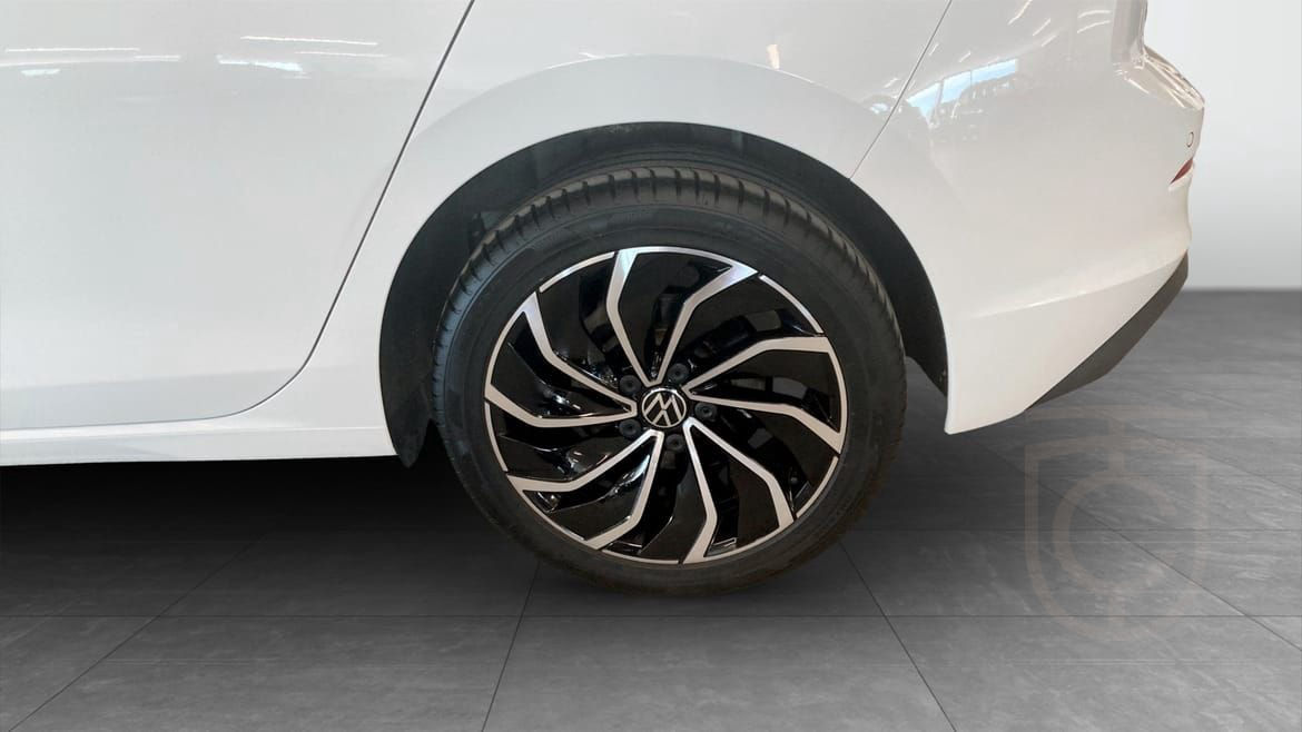 Volkswagen Golf 1.0 eTSI 110 DSG