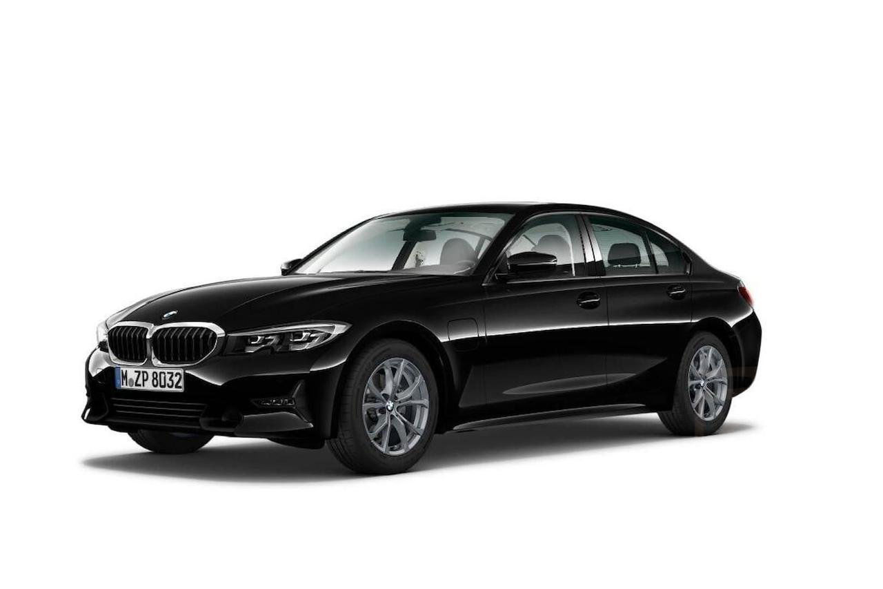 BMW 330e Plug-In Hybrid