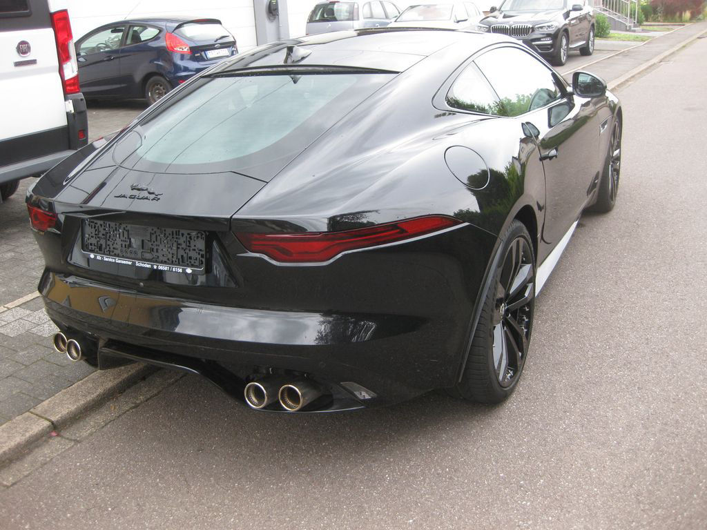 Jaguar F-Type P450 AWD 75