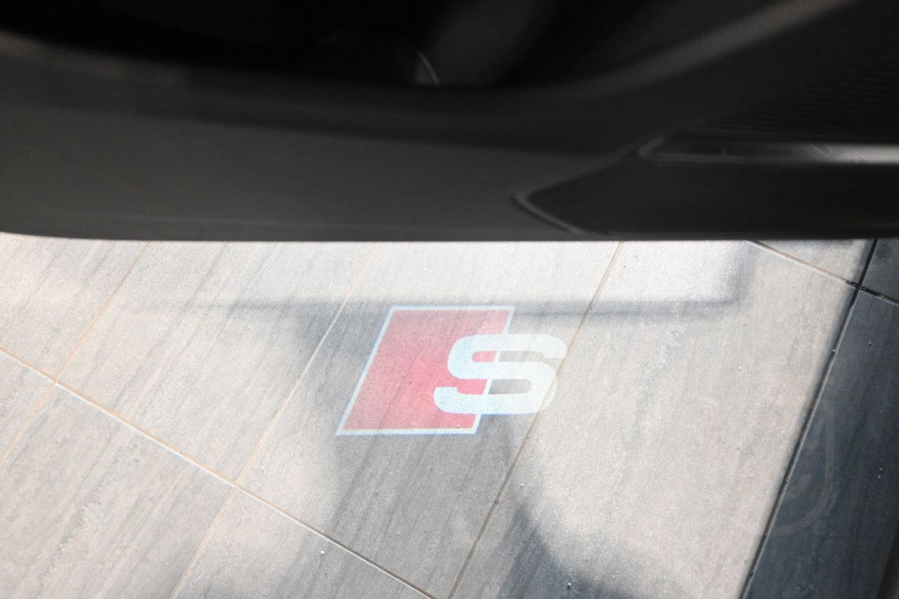 Audi Q7 60 TFSI e quattro S-line Massage Pano