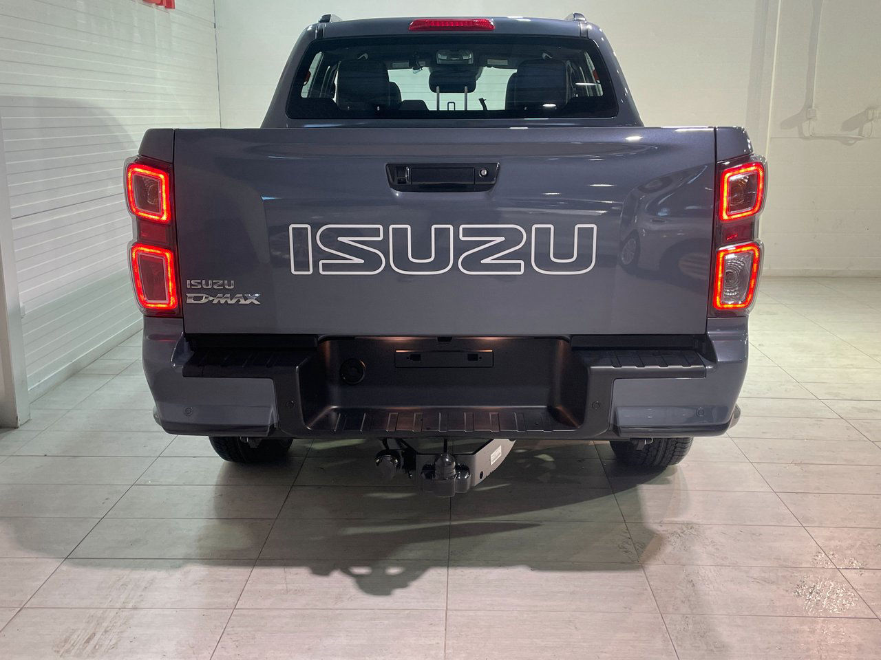 Isuzu D-Max XRX CNG