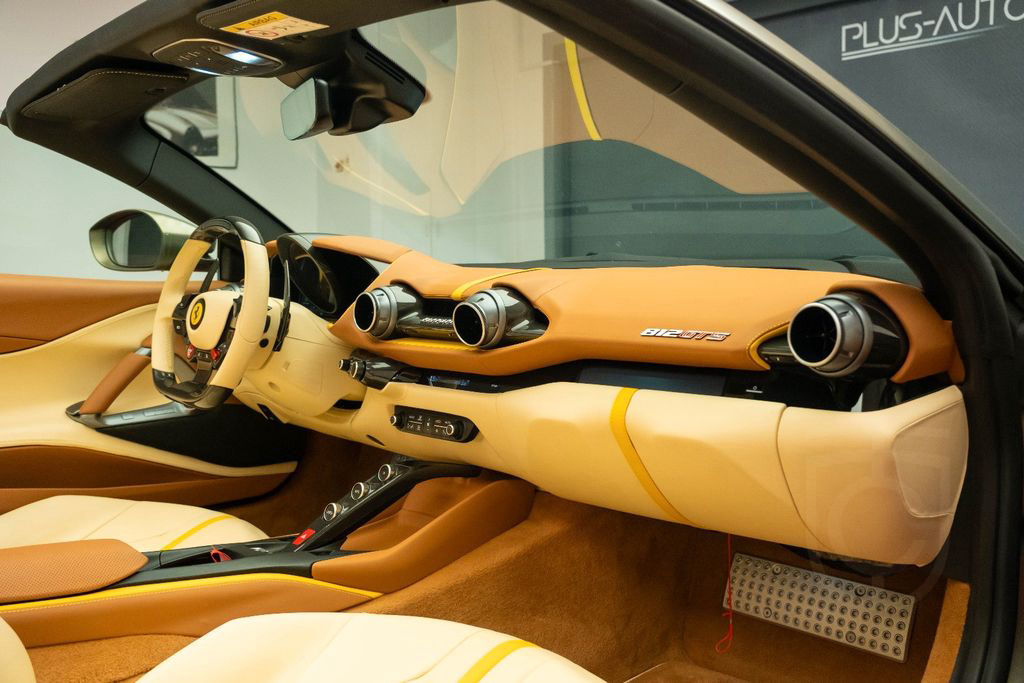 Ferrari 812 GTS