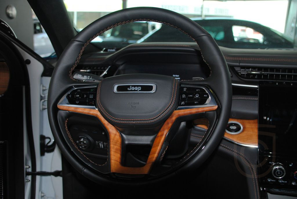 Jeep Grand Cherokee 4xe Summit, 21", NP: 102.970,-