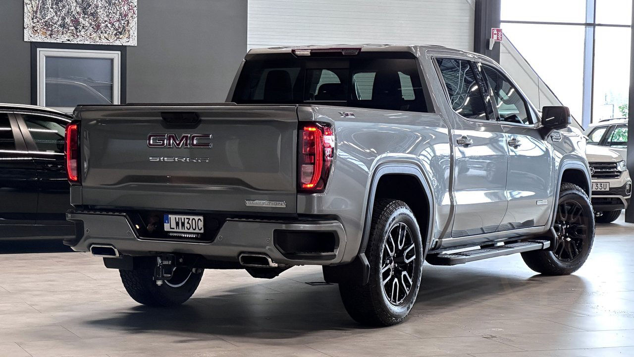 GMC Sierra 1500  5.3L V8 Elevation 4WD