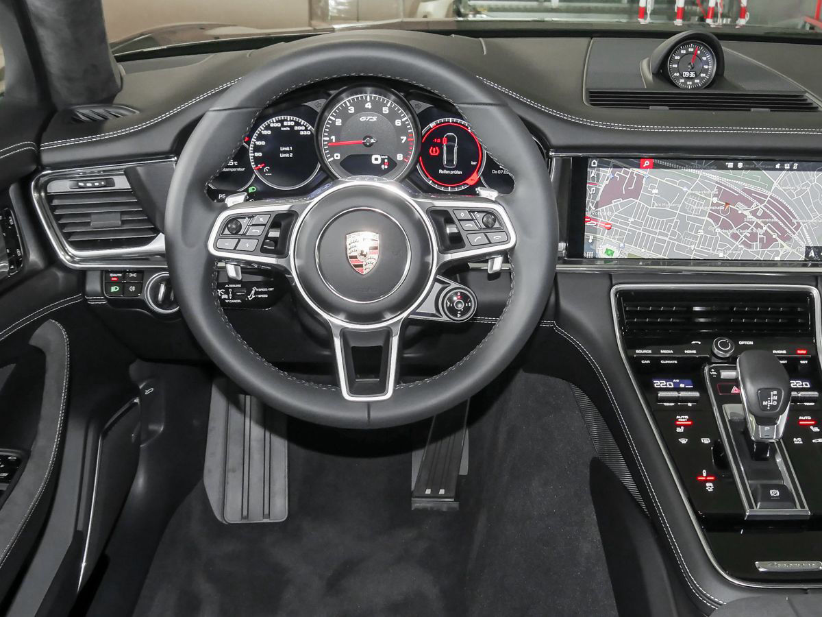 Porsche Panamera GTS