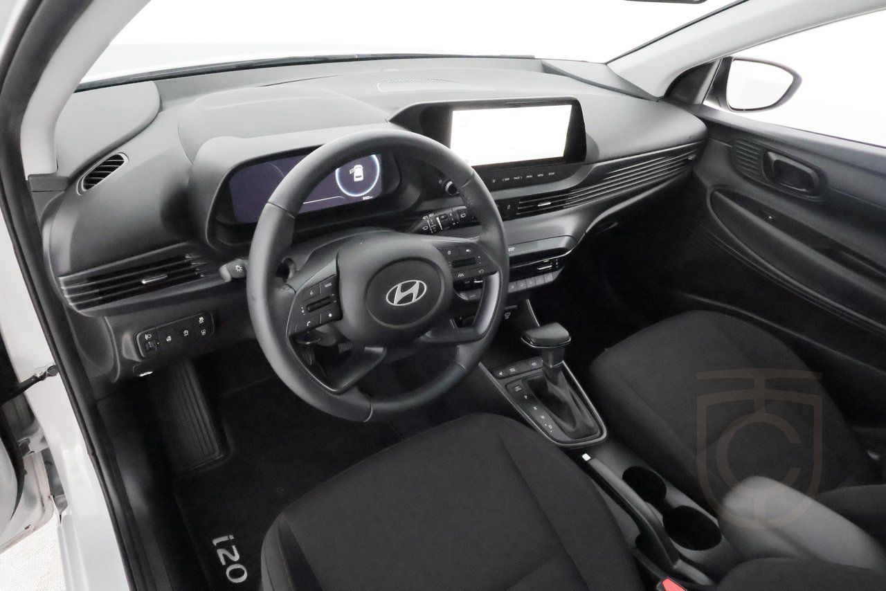 Hyundai i20 Essential 1.0 T-GDI Automat
