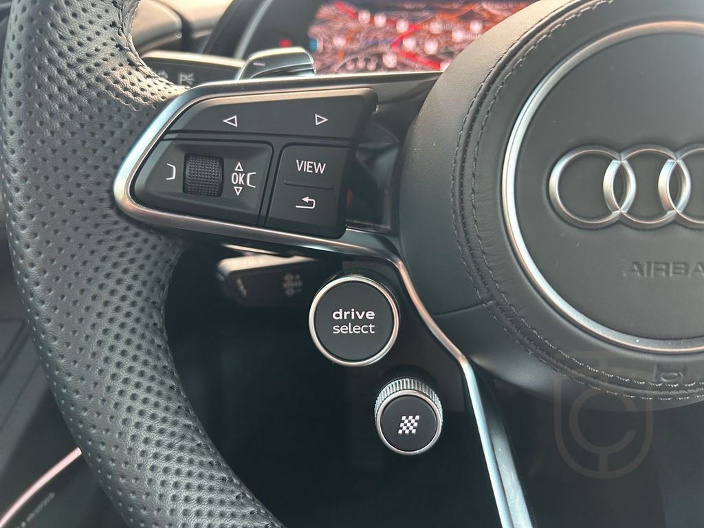 Audi R8 Spyder V10 performance qu. Keramik Carbon LM