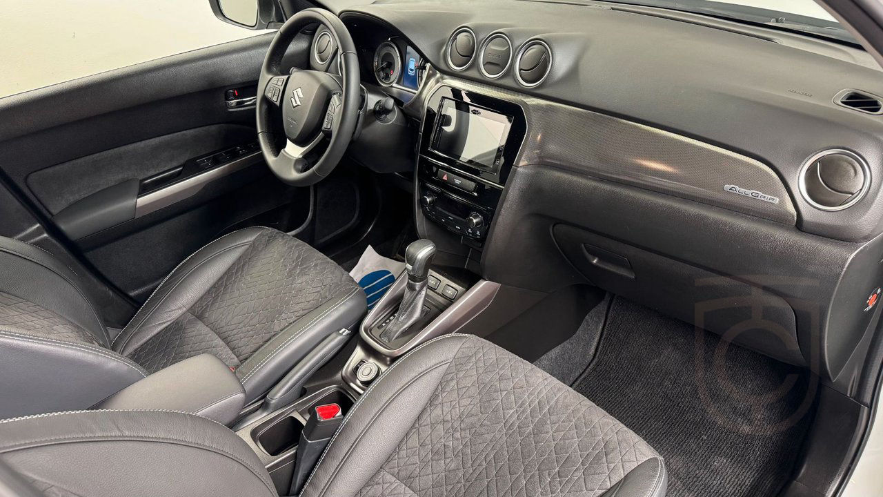 Suzuki Vitara Fullhybrid 4x4 Inclusive, Fullt utrustad!