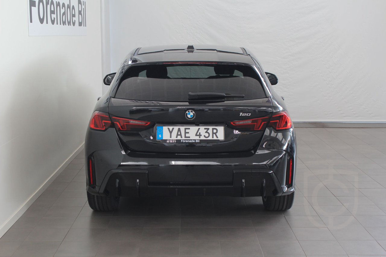 BMW 120 i M Sport Design Automat