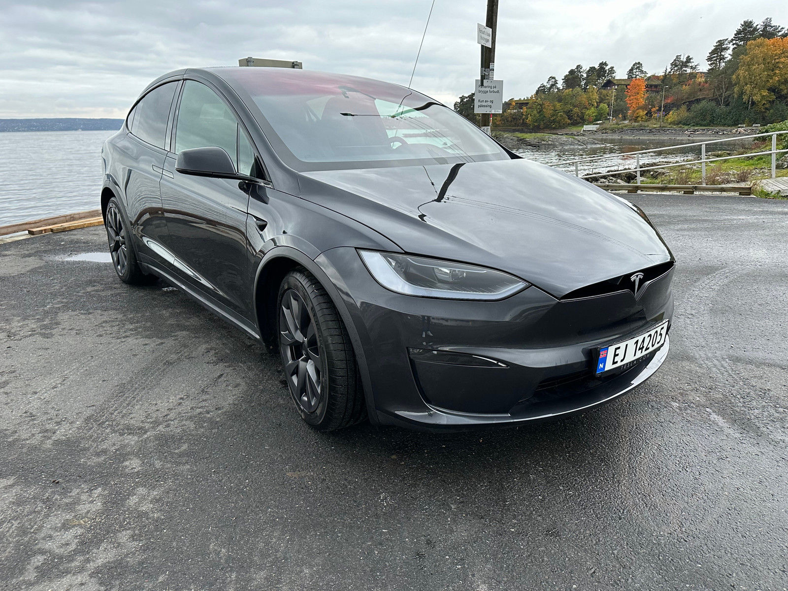 Tesla Model X