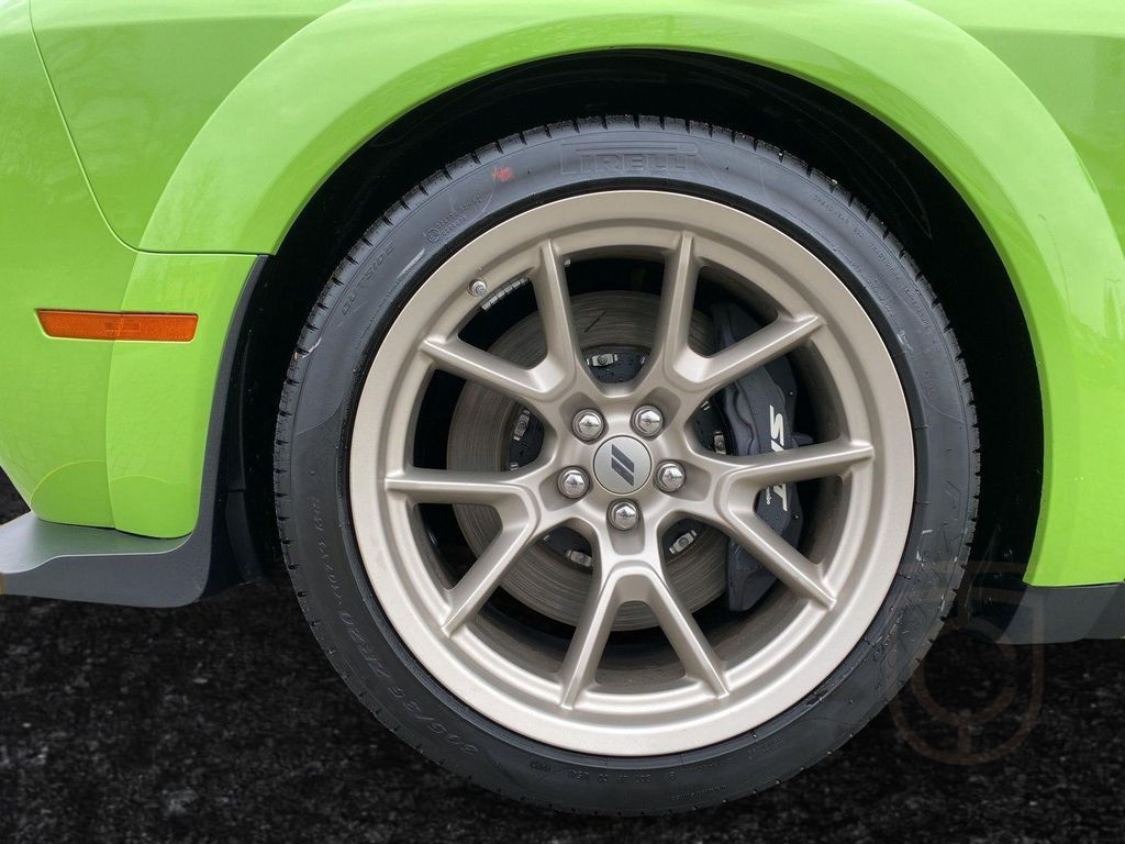Dodge Challenger R/T V8 Scat Pack 392 Widebody Swinger