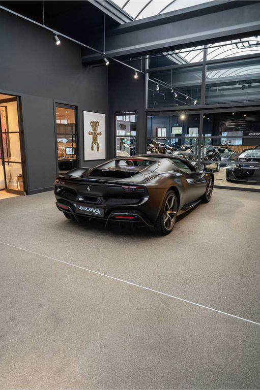 Ferrari 296 GTS Painted Stripes Full Carbon 296 3.0 V6 G