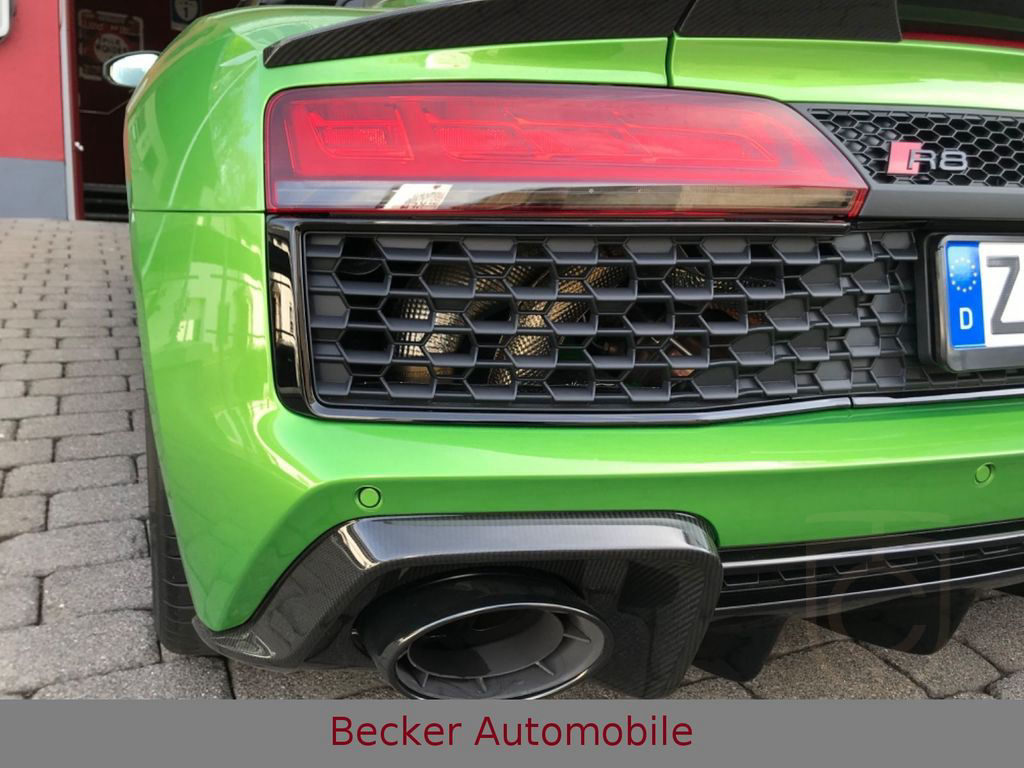 Audi R8 Spyder V10 5.2 FSI quattro performance UNIKAT