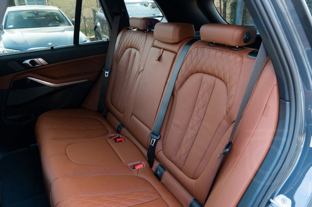 BMW X5 40i M SPORT.PANO.LUFTFE.SOFTC.INDIVIDUAL.22"