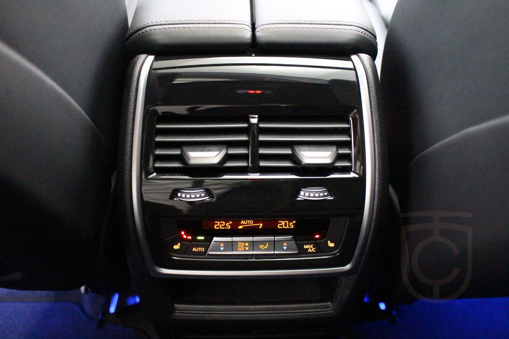 BMW X6 M60 i xDrive B&W HeadUp SoftClose AHK 22"