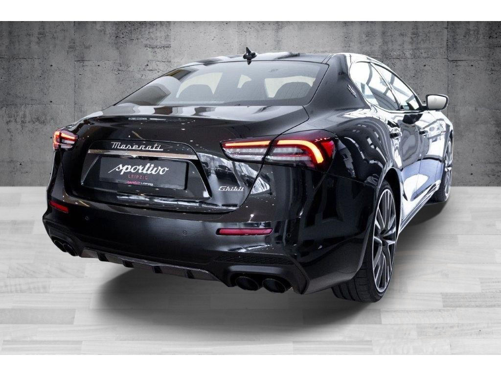 Maserati Ghibli Trofeo*Sonderleasing 1.799,-*