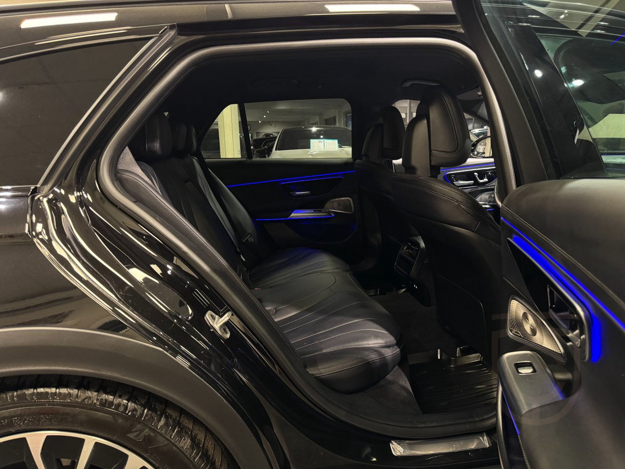 Mercedes-Benz E 300 de 4MATIC All-Terrain Driver assist