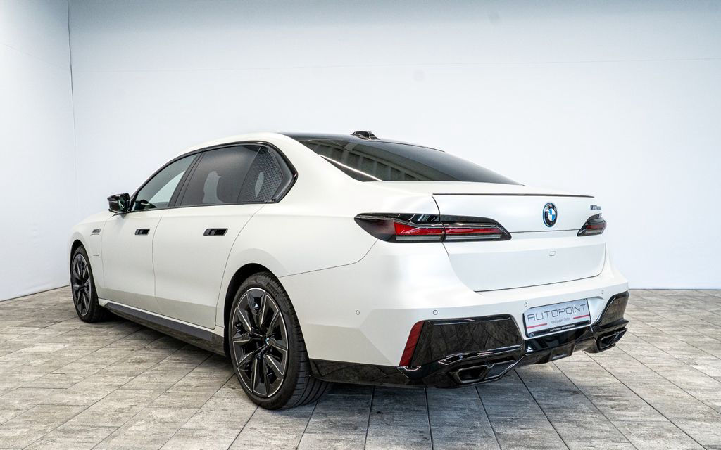BMW M760 e xDrive °Full Option°