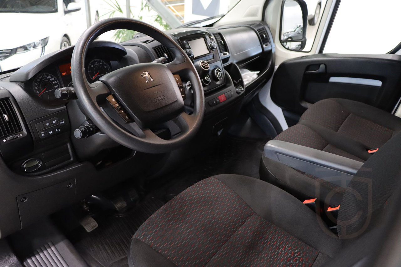 Peugeot Boxer 335 2.2