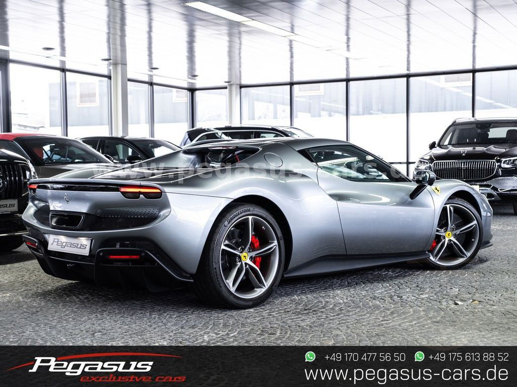 Ferrari 296 GTB *ADAS*LIFT*360*CARBON*RACING SEATS*APPLE