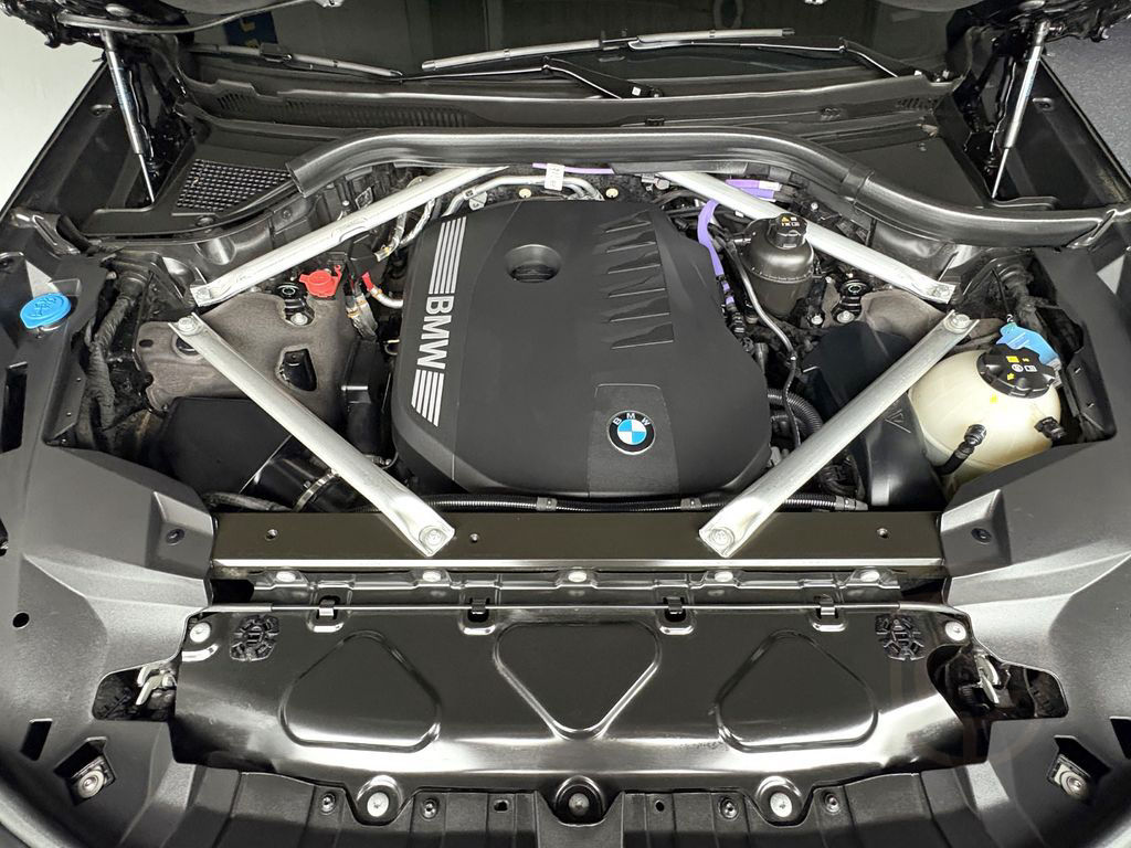 BMW X7 xDrive 40 i M Sport 6-Sitzer Pano H+K 23"Alu