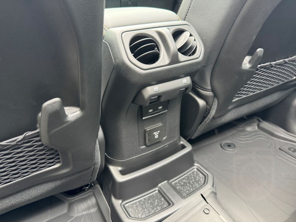 Jeep Wrangler 2.0 Unlim. Sahara Umbau SKY One Touch H