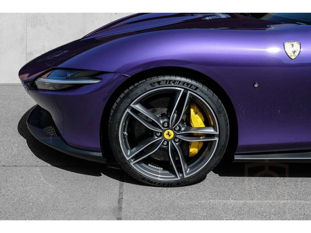 Ferrari Roma Spider *Carbon+LED*MagneRide*Passenger-Disp