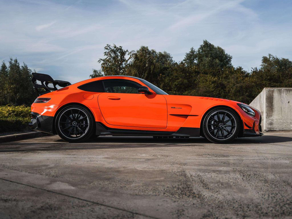 Mercedes-Benz AMG GT Black Series / Magma Beam / NEW