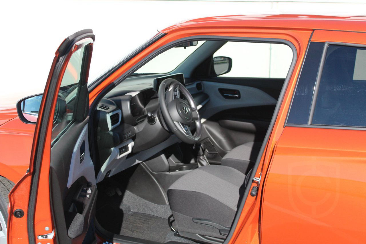Suzuki Swift Select Hybrid