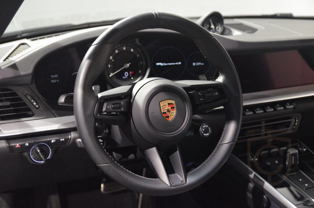 Porsche 911 Carrera 4S