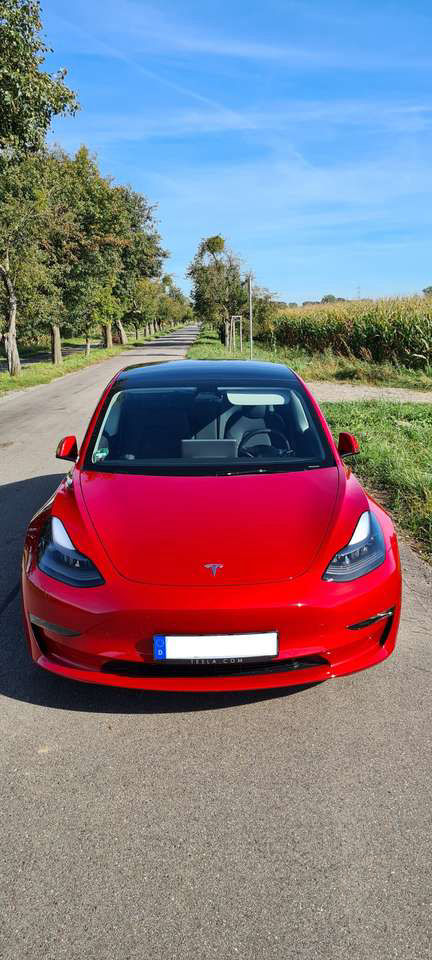 Tesla Model 3 LR Allrad Dual Motor mit erweiterten Autopilot