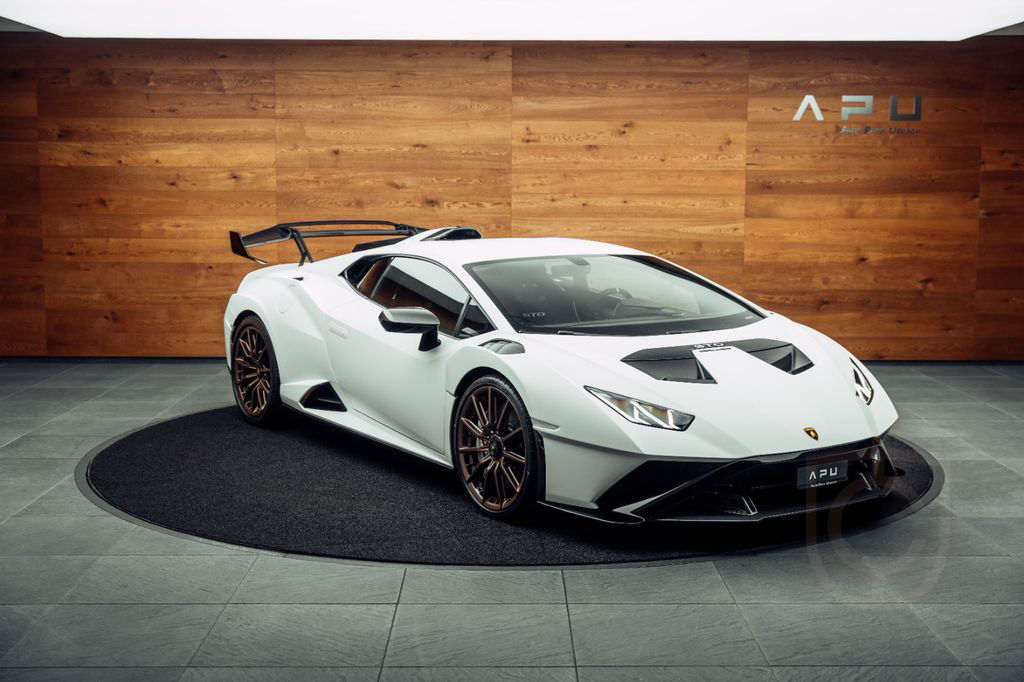 Lamborghini Huracán STO