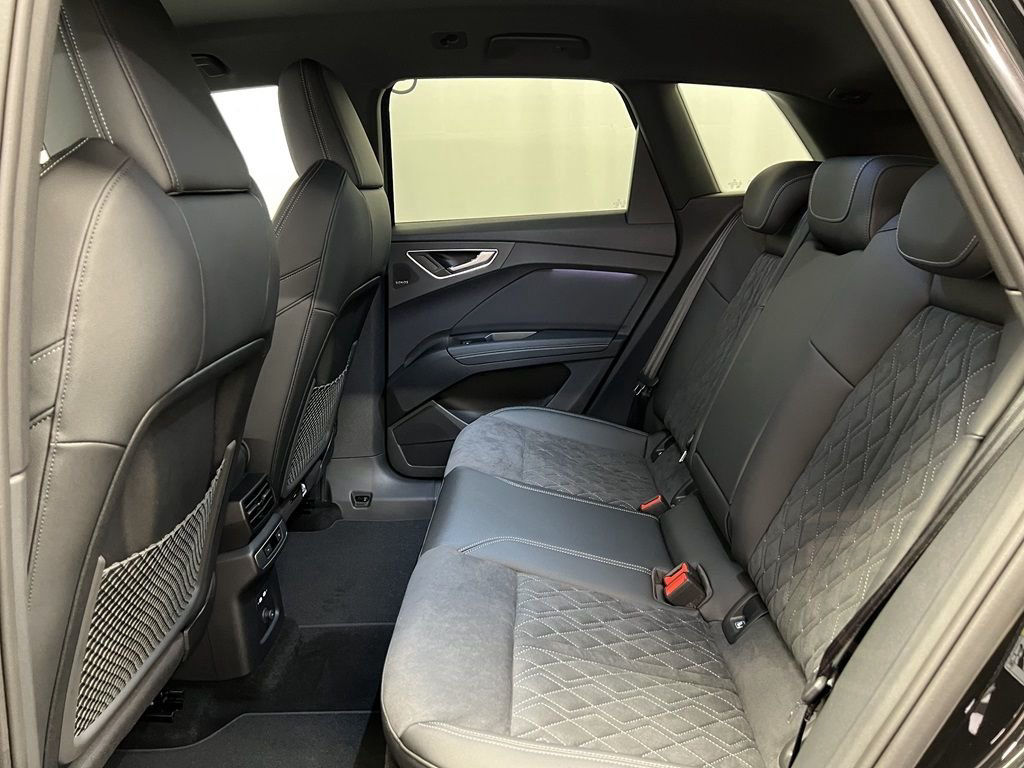 Audi Q4 e-tron 45 quattro S Line