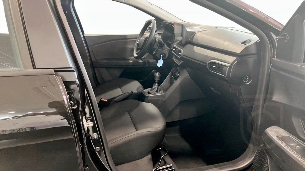 Dacia Sandero SANDERO ESSENTIAL TCE 90 -Nu kampanj!