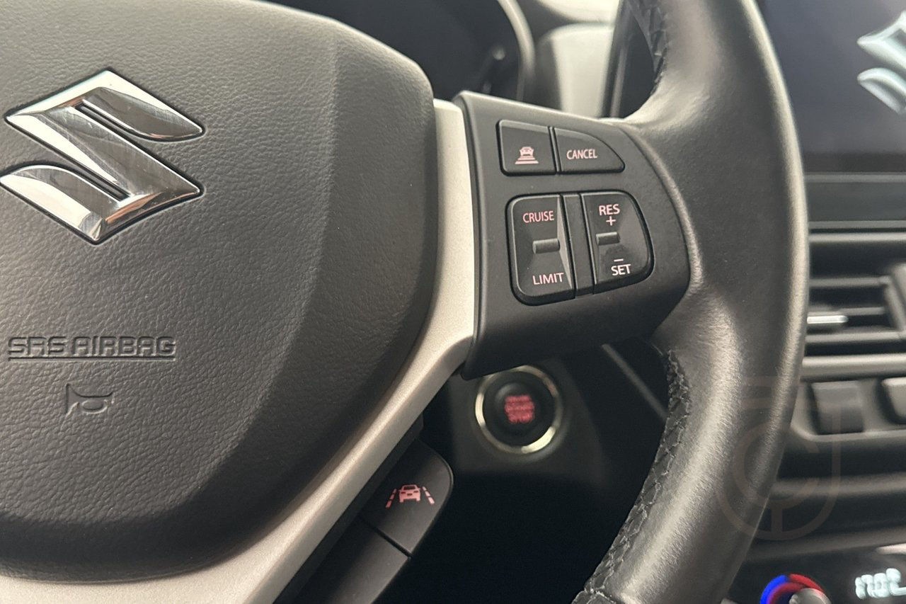 Suzuki S-Cross Hybrid AWD