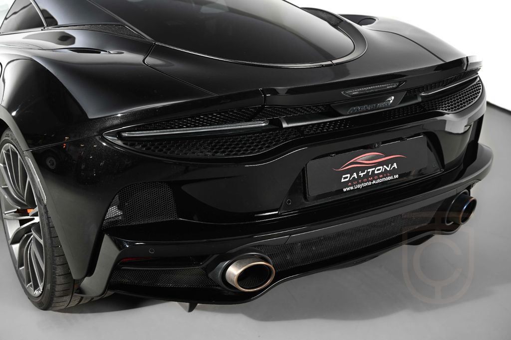 McLaren GT | Premium | Panoramic | B&W | Lift | VAT