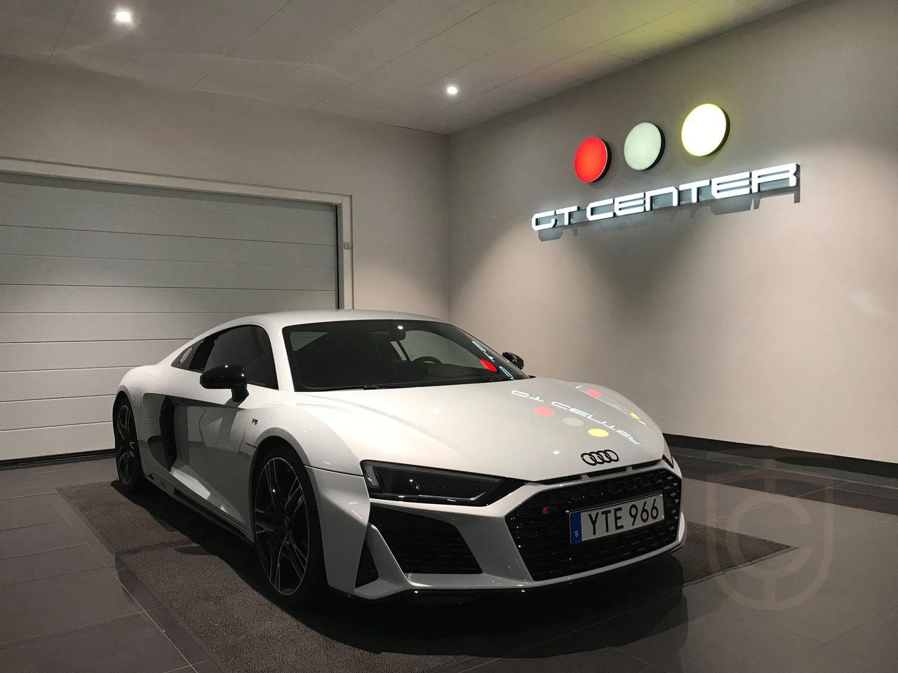 Audi R8 V10 performance RWD