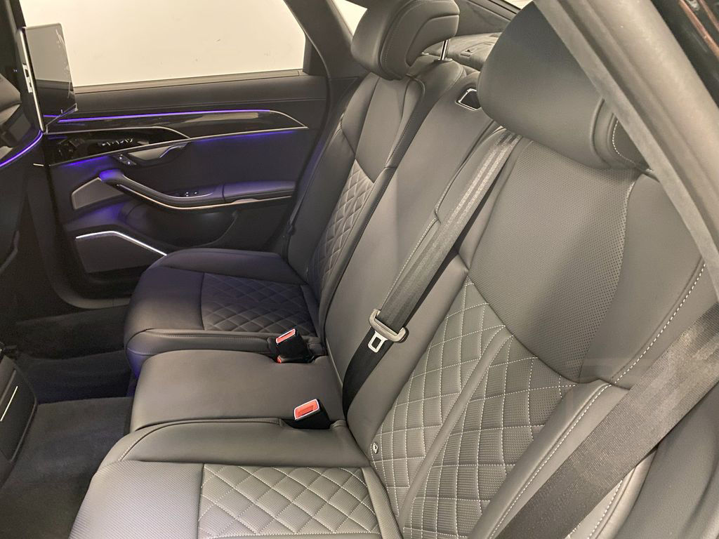 Audi S8 4.0 TFSI quattro Pano+2Bildschirme+Nachtsicht