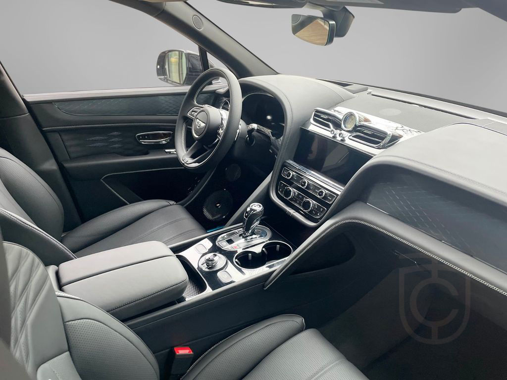 Bentley Bentayga EWB 4.0 Mulliner - Naim/Pano