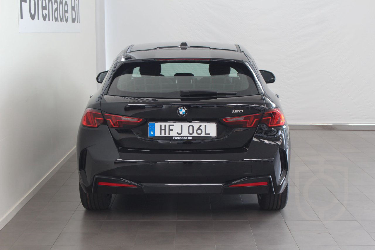 BMW 120 i Automat