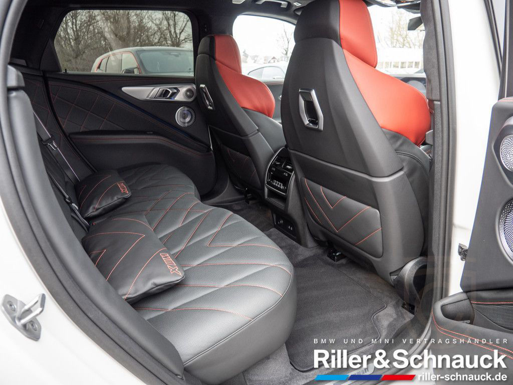 BMW XM Label DRIVING-PRO+M-PRO+B&W+M-DRIVER+M-SITZ+