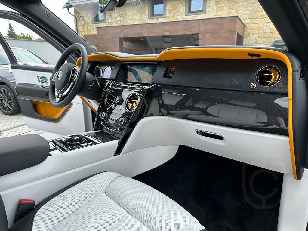 Rolls-Royce Cullinan Black Badge MEGA OPTIONS !!