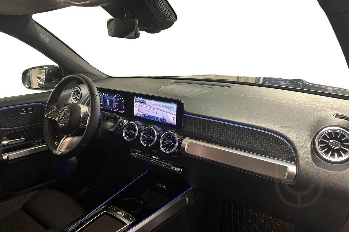 Mercedes-Benz GLB 200